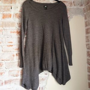 H&M Flowy Gray Sweater